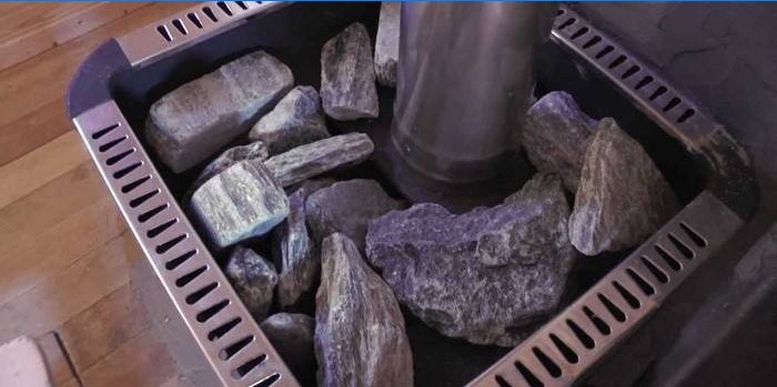 Piedras de diferentes tamaños en el horno.