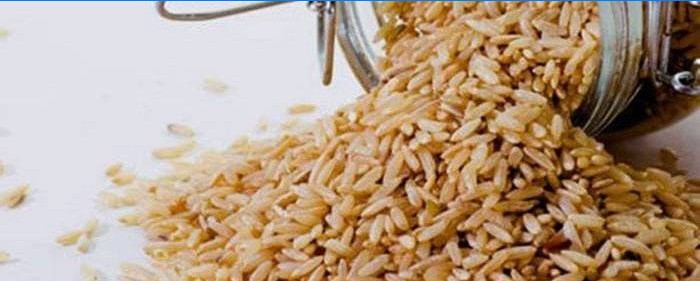 Beneficios y daños del arroz integral.