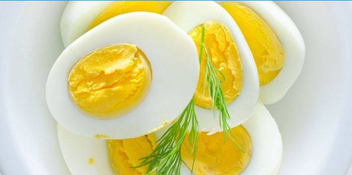 Mitades de huevo cocido
