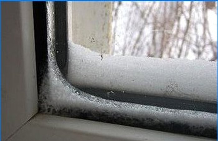 Cómo evitar la congelación de las ventanas de plástico.
