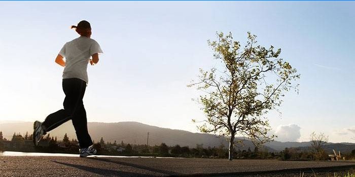 Correr por la mañana te ayudará a perder peso rápidamente
