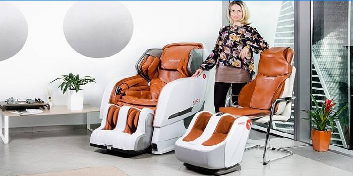 Dos modelos de sillones de masaje de Axiom