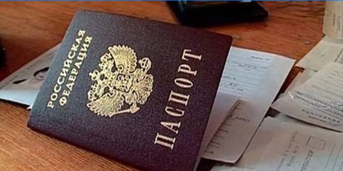 Pasaporte de un ciudadano de la Federación Rusa y documentos