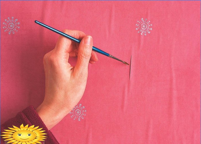 Maneras fáciles de eliminar burbujas del papel tapiz