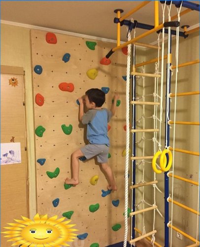 Muro de escalada para niños con sus propias manos.