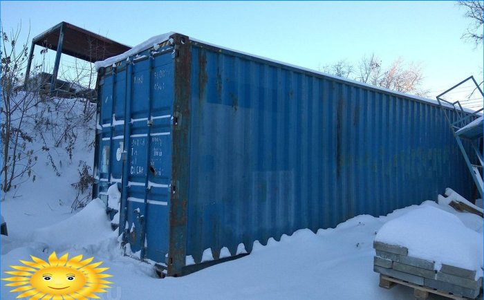 Almacenamiento de materiales de construcción en invierno.