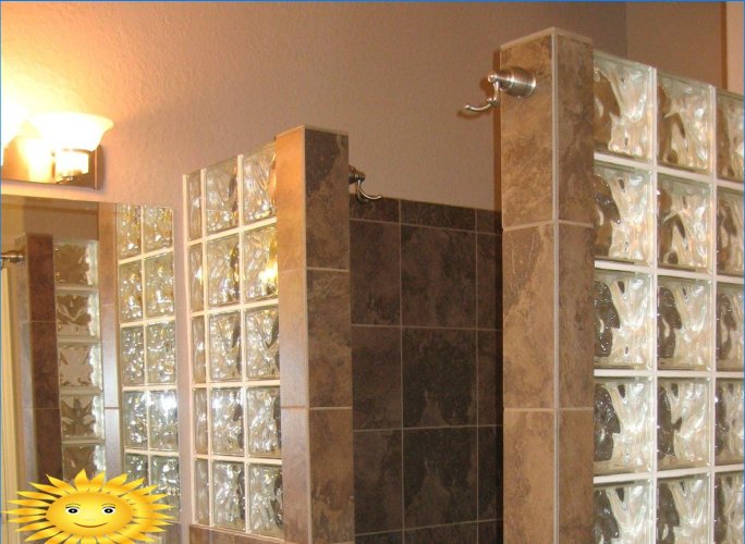 Cómo hacer una cabina de ducha con azulejos y bloques de vidrio.