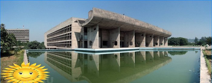Edificio de montaje, Chandigarh, India