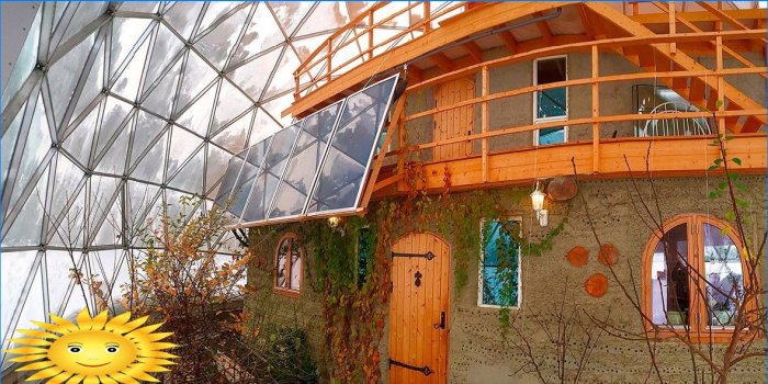 Nature House: una casa bajo una cúpula geodésica en el Ártico