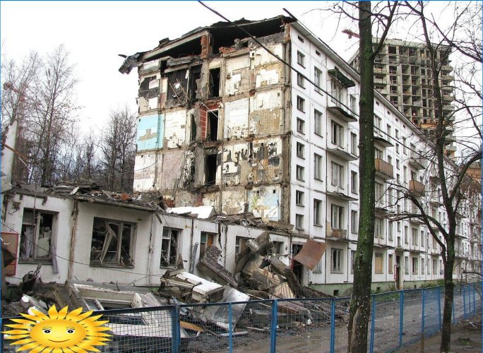 Programa de renovación de edificios de cinco pisos en Moscú
