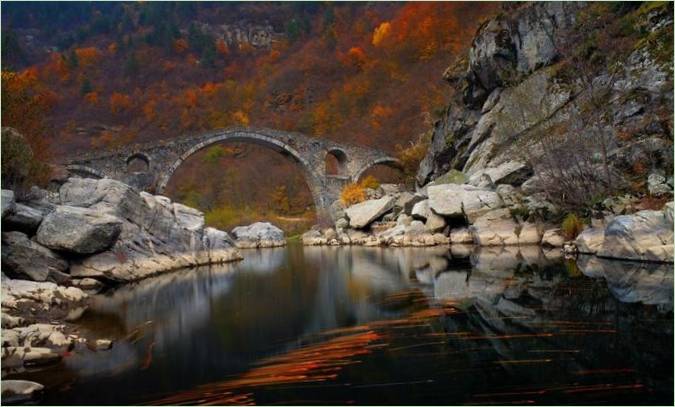 El Puente del Diablo en Bulgaria