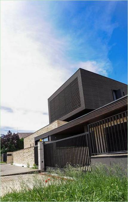 Casa diseñada por Andreescu &amp; Gaivoronschi