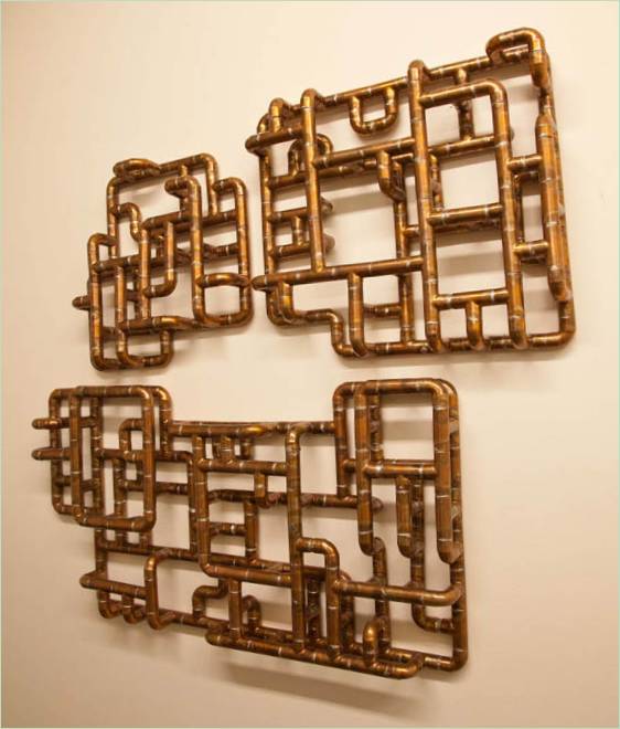Elementos decorativos de tubo de cobre del artista y diseñador TJ Volonis