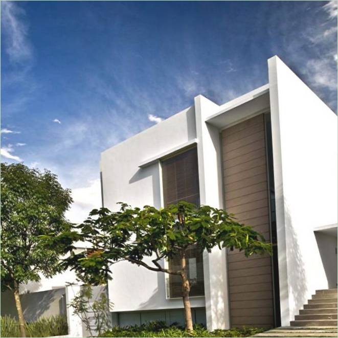 El diseño sencillo de la casa contemporánea ML de Agraz Architects