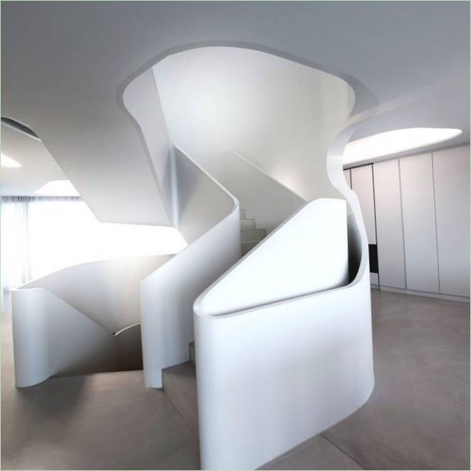 La escalera de la casa neomodernista Ols Noos en Alemania