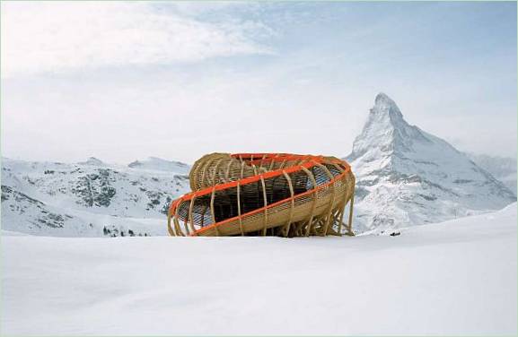 Mirador Evolver entre las montañas nevadas de Suiza