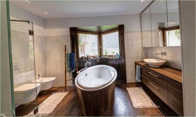 La inusual forma del cuarto de baño de la Casa Brunner