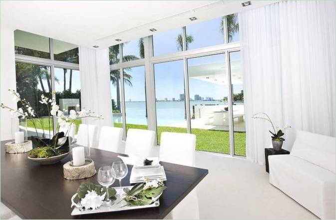 La residencia blanca como la nieve de North Bay, en Miami Beach
