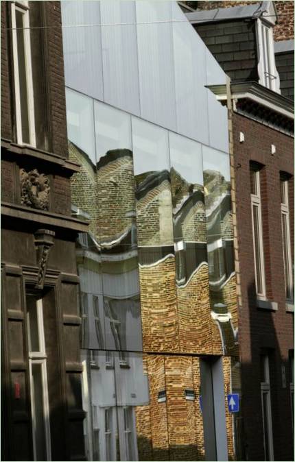 Diseño interior de la residencia V' House por Wiel Arets Architects Maastricht, Países Bajos