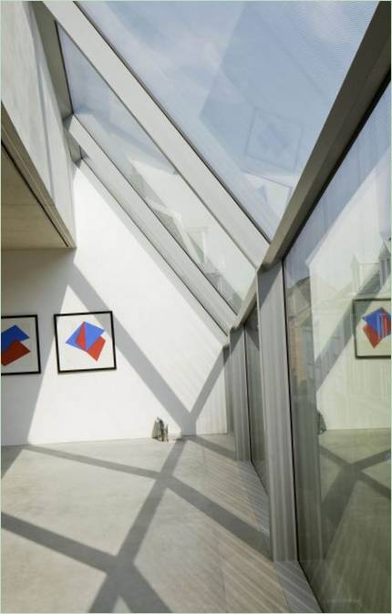 Diseño interior de la residencia V' House por Wiel Arets Architects Maastricht, Países Bajos