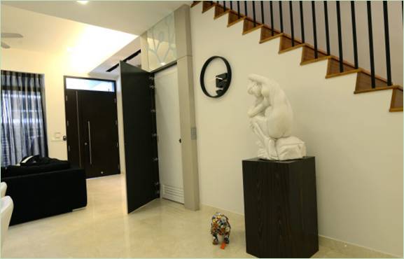 Esculturas en el interior del apartamento