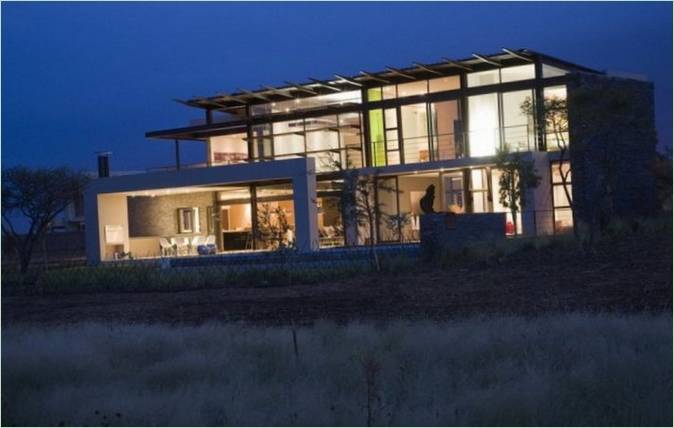 casa-serengeti-por-nico-van-der-meulen-arquitectos