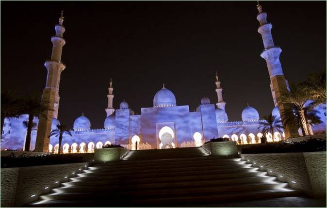 El bello exterior de una mezquita