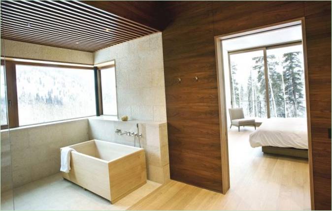 El cuarto de baño de la lujosa Casa Lineal de Colorado