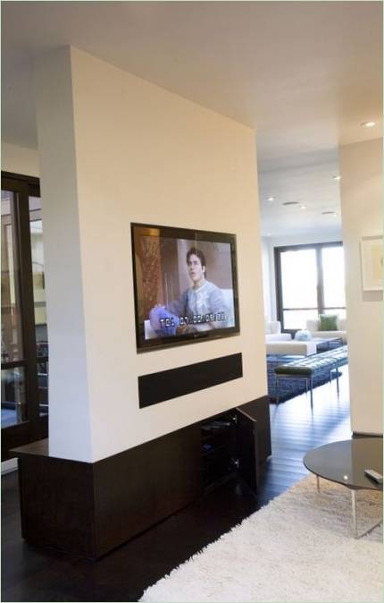 Jennifer Weiss Architecture, San Francisco, EE.UU., combina el blanco y el negro en el interior del apartamento Alta Plaza