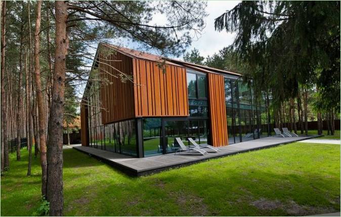 Moderna casa ribereña de Archispektras Studija con vistas a un pinar, Kaunas, Lituania