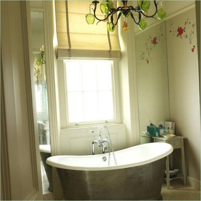 Diseño del cuarto de baño interior de Brook Villa, Londres