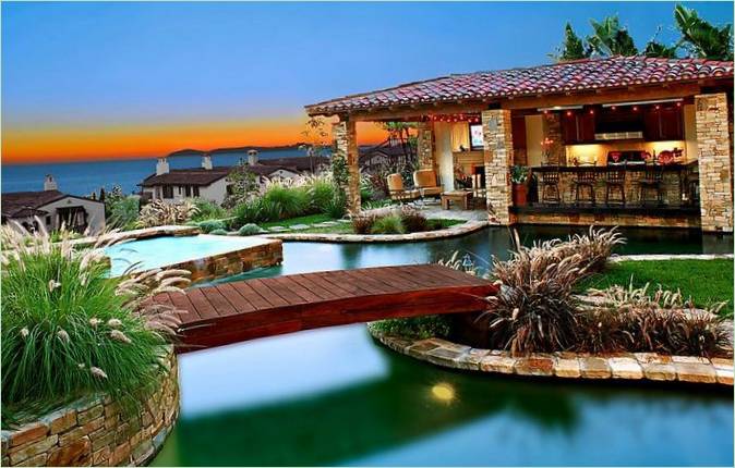 Preciosa piscina tropical