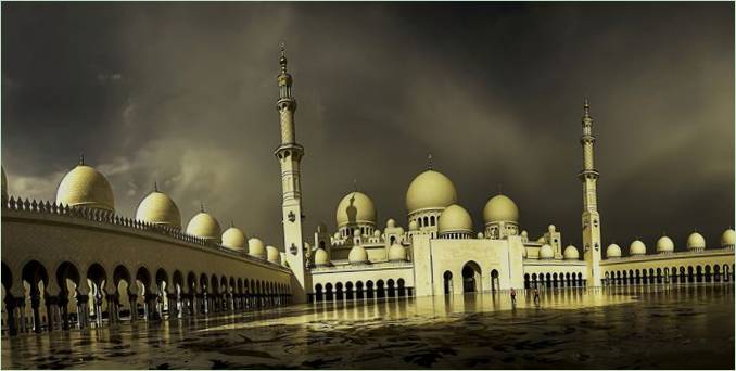 Hermosa vista de la mezquita