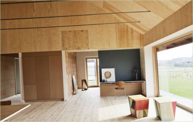 Interior de una casa de ladrillo en Dinamarca
